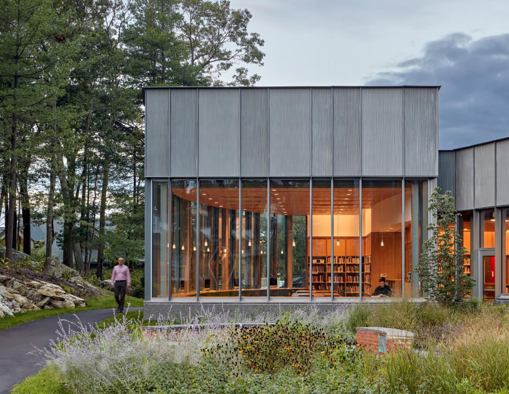 Noble and Greenough School Academic Inquiry Center, Putnam Library and Baker Science Building